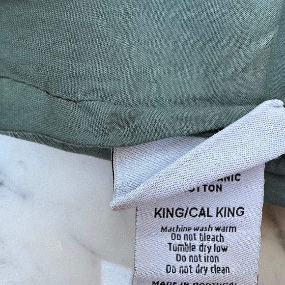 PARACHUTE Percale Top Sheet Crisp Smooth
Breathable size King / Cal King - Picture 9 of 10